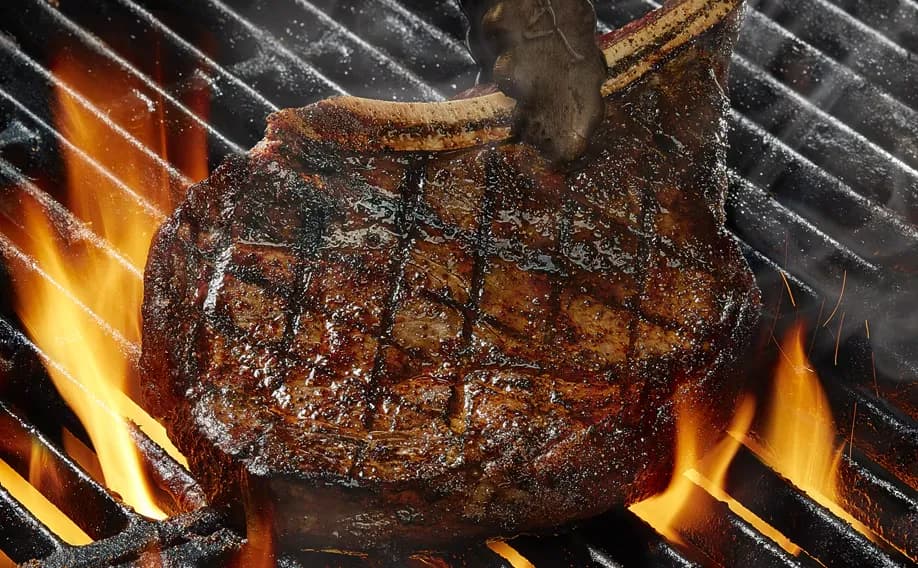 How to Cook LongHorn Steaks at Home: Flo's Filet, Outlaw Ribeye & Prairie Dust Rub